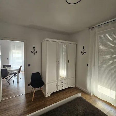 Apartment Asi Grebastica