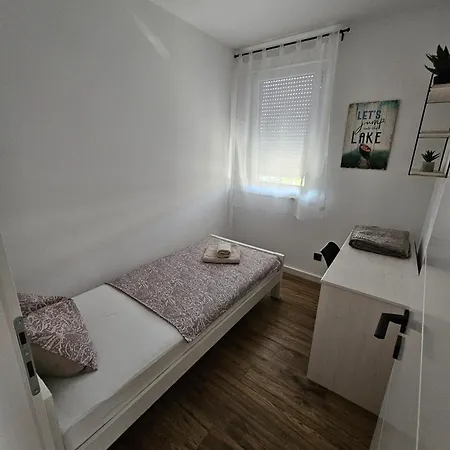 Apartment Asi *