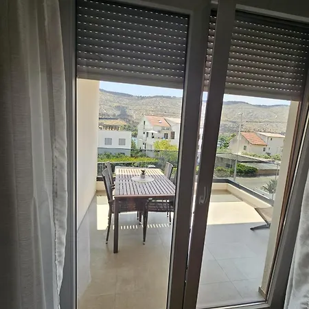 Asi Apartment *