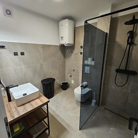 Apartment Asi *