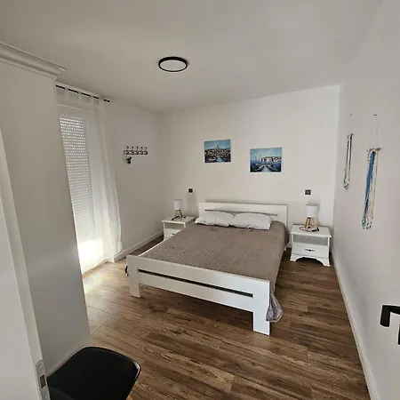 Asi Grebaštica