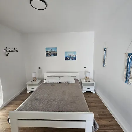 Apartment Asi *